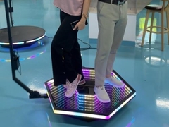 सेल्फी रोटेटिंग ऑटोमैटिक सेल्फी प्लेटफॉर्म 360 बर्थडे वेडिंग पार्टी के लिए